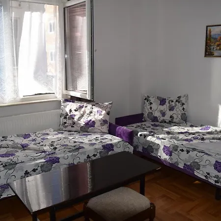 Holiday home Nermin *